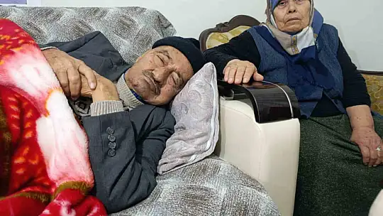 Evlerini devrettikleri oğulları kazada ölünce gelin evi sattı, yaşlı çift ortada kaldı iddiası