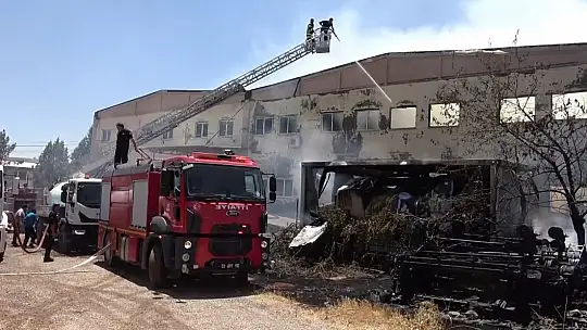Fabrika yangını kontrol altına alındı