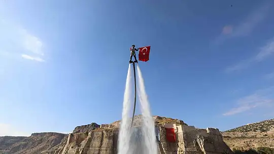 Fırat'ın incisi Rumkale'de Su Sporları Festivali coşkusu