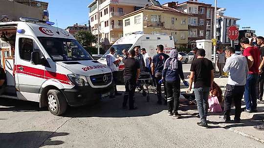 Freni boşalan minibüs dehşet saçtı: 7 yaralı