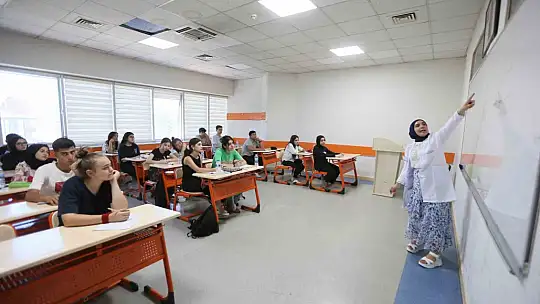 GASMEK, LGS'de 153 öğrencisini başarılı liselere yerleştirdi