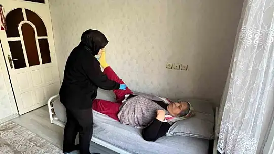 Gaziantep Büyükşehir'den evde fizik tedaviyle hayata dokunan hizmet