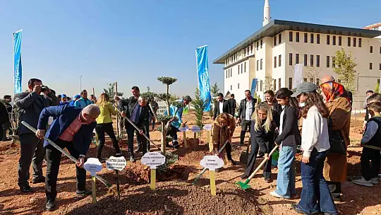 Gaziantep Büyükşehir YEŞİLANTEP projesiyle şehrin yeşil alanlarını artırıyor