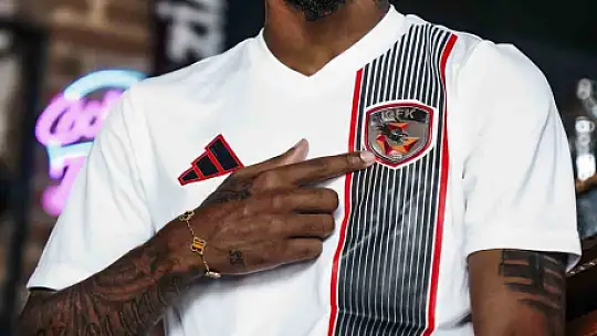 Gaziantep FK, yeni sezon formalarını tanıttı