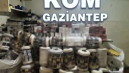 Gaziantep'te 14 bin paket kaçak sigara ele geçirildi: 1 gözaltı