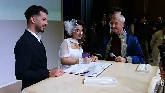 Gaziantep'te 14 Şubat'ta 62 çift evliliğe