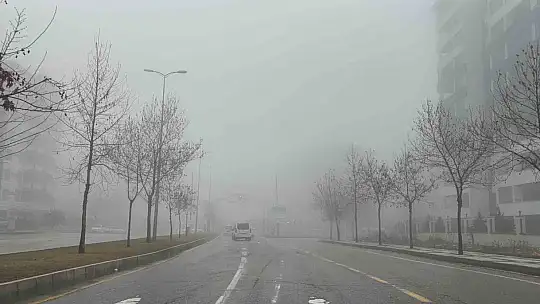 Gaziantep'te 2 gündür yoğun sis etkili oluyor