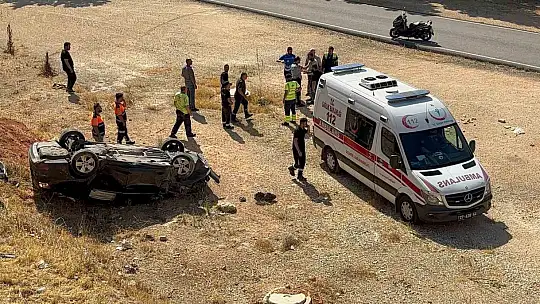 Gaziantep'te 5 metreden şarampole uçan otomobilin sürücüsü yaralandı