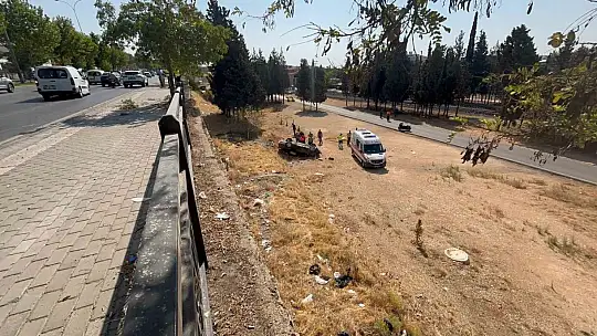 Gaziantep'te 5 metreden şarampole uçan otomobilin sürücüsü yaralandı