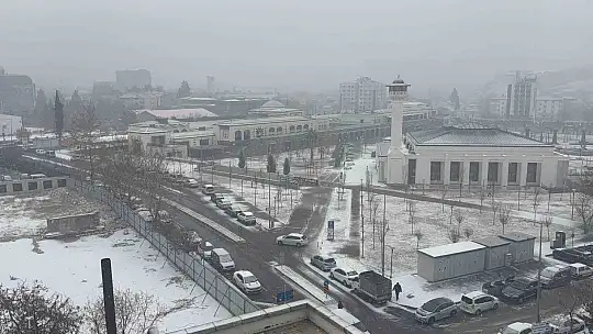 Gaziantep'te beklenen kar yağışı etkisini göstermeye başladı