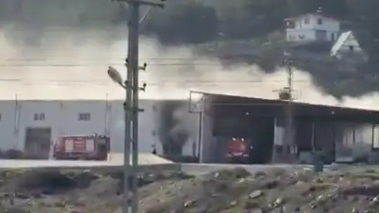 Gaziantep'te biber fabrikasında korkutan yangın