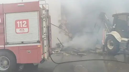 Gaziantep'te biber fabrikasında korkutan yangın