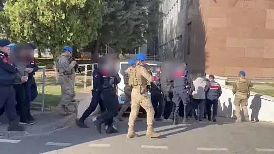 Gaziantep'te DEAŞ'ın finans kaynağına şafak operasyonu: 13 gözaltı
