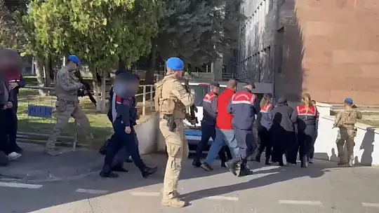 Gaziantep'te DEAŞ'ın finans kaynağına şafak operasyonu: 13 gözaltı