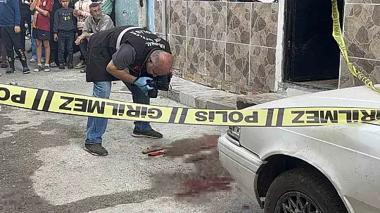 Gaziantep'te dehşete düşüren görüntüler: Annesini tekmeledi, ağabeyini defalarca bıçaklayarak öldürdü