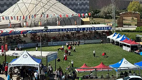 Gaziantep'te geleneksel aşırtmalı aba güreşleri heyecanı başladı