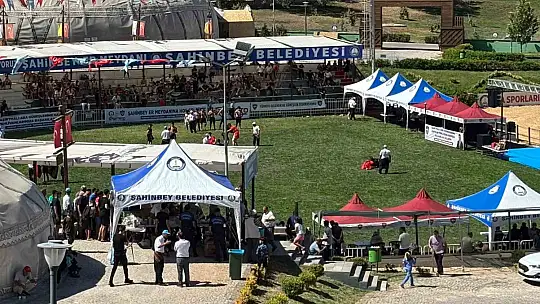 Gaziantep'te geleneksel aşırtmalı aba güreşleri heyecanı başladı