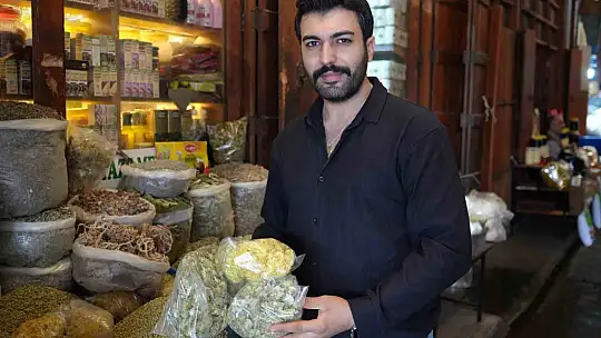 Gaziantep'te havaların soğumasıyla vatandaşlar aktarların yolunu tuttu