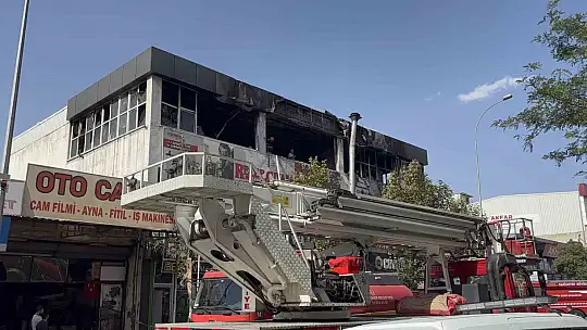 Gaziantep'te iş yerinde çıkan yangını itfaiye söndürdü