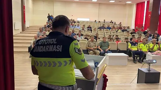 Gaziantep'te jandarmadan 150 motosiklet sürücüsüne güvenli sürüş eğitimi