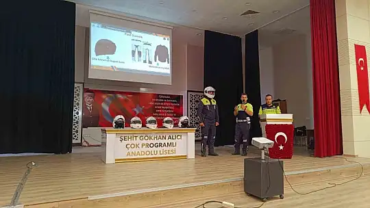 Gaziantep'te jandarmadan 150 motosiklet sürücüsüne güvenli sürüş eğitimi