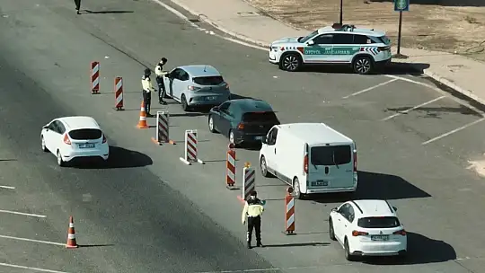 Gaziantep'te jandarmadan dron destekli trafik denetimi