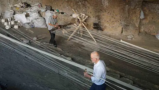 Gaziantep'te kendircilik mesleğini yapan 2 usta kaldı