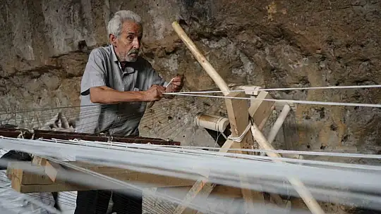 Gaziantep'te kendircilik mesleğini yapan 2 usta kaldı