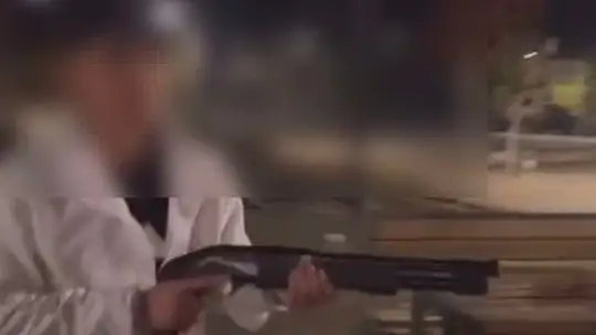 Gaziantep'te şok görüntüler: 3 şahıs pompalı tüfekle rastgele ateş açtı