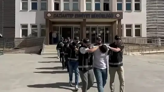 Gaziantep'te şok görüntüler: Doktorun para karşılığı sahte rapor pazarlığı saniye saniye kamerada
