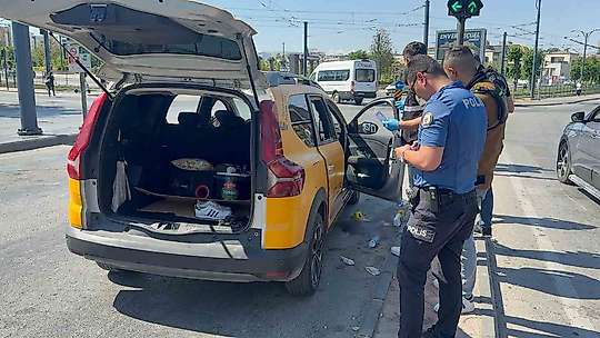 Gaziantep'te taksi durağı önünde bıçaklı kavga: 6 yaralı