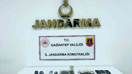 Gaziantep'te uyuşturucu tacirlerine darbe: 14 şahıs tutuklandı