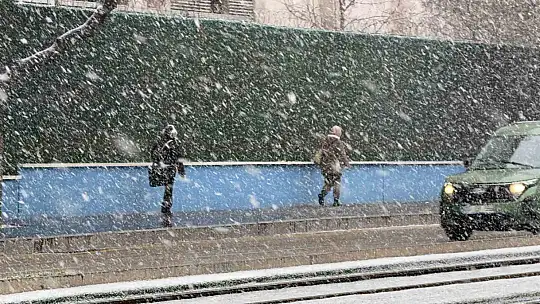 Gaziantep'te yoğun kar yağışı etkili oluyor