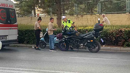Geç gelen sağlıkçılar daha yaralıya müdahale etmeden basın mensubuyla tartışmaya girdi