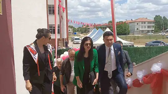 Gölbaşı Halk Eğitim Merkezi yılsonu sergisi açıldı