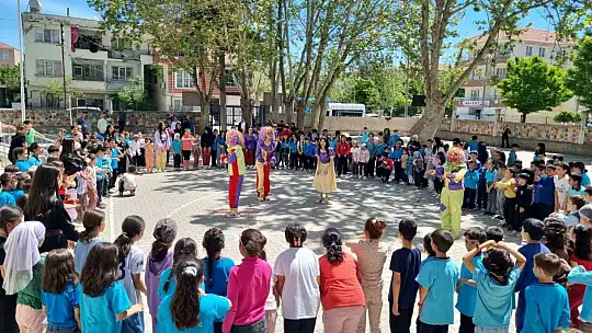 Gölbaşı MTAL öğrencilerinden deprem bölgesindeki çocuklara moral etkinlikleri