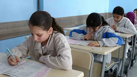 Görme engelli kardeşlerin Siyer Yarışması heyecanı