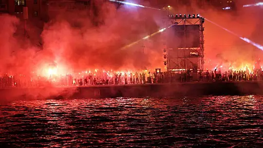Göztepe 100. yaşını büyük bir coşkuyla kutladı