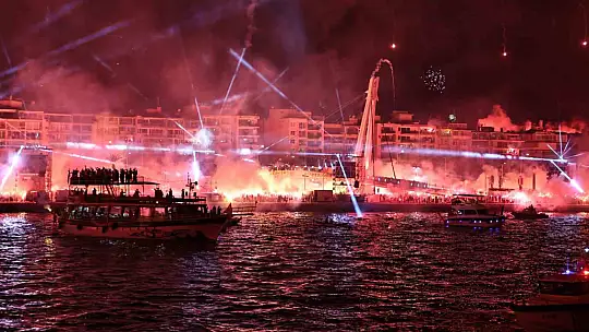 Göztepe 100. yaşını büyük bir coşkuyla kutladı