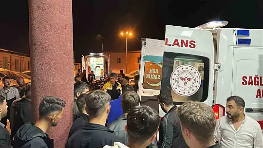 Hakkari'de iki araç kafa kafaya çarpıştı: 8 yaralı