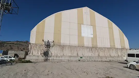 Halı sahada ölüm kameraya yansıdı