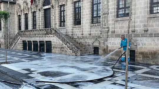 Haliliye Belediyesinden kapsamlı temizlik seferberliği