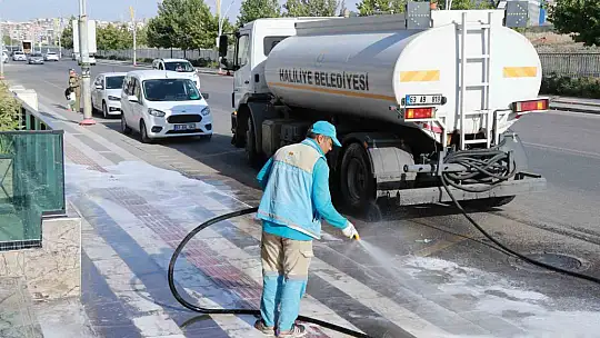 Haliliye'de temizlik seferberliği sürüyor
