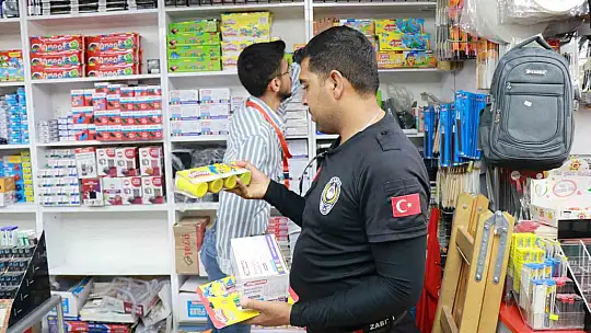 Haliliye'de zabıtadan kırtasiyelere denetim