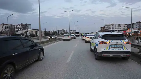 Hatay'da otomobil takla attı: 3 yaralı