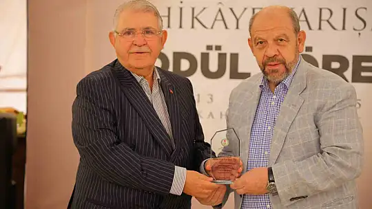 Hikaye yarışmasında edebiyatın kalemlerine ödül