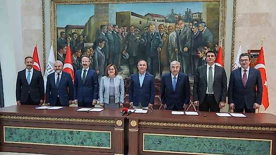 İmzalar Kur'an Kursu için atıldı
