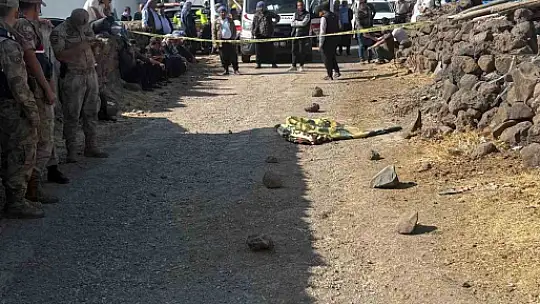 İş makinesinin altında kalan 1,5 yaşındaki çocuk hayatını kaybetti