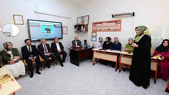 İşitme engellilerin hayatı destekle kolaylaşıyor