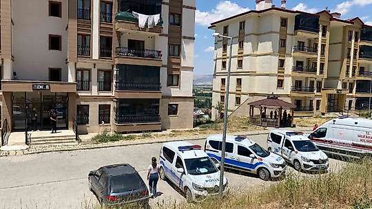 Kahramanmaraş'ta anne ve babasını evde rehin aldığı iddiası ekipleri alarma geçirdi